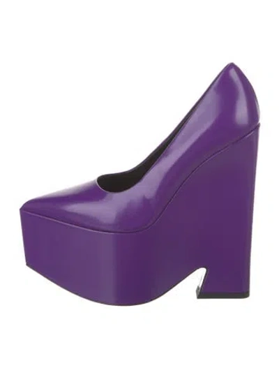 Pre-owned Versace Leather Pumps In Purple