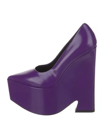 Pre-owned Versace Leather Pumps In Purple
