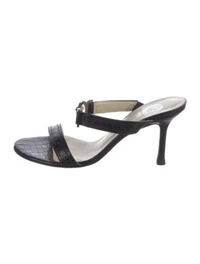 Pre-owned Versace Leather Slides In Black