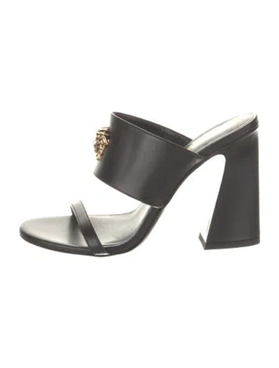 Pre-owned Versace Leather Slides In Black
