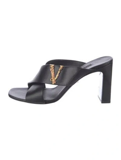 Pre-owned Versace Leather Slides In Black