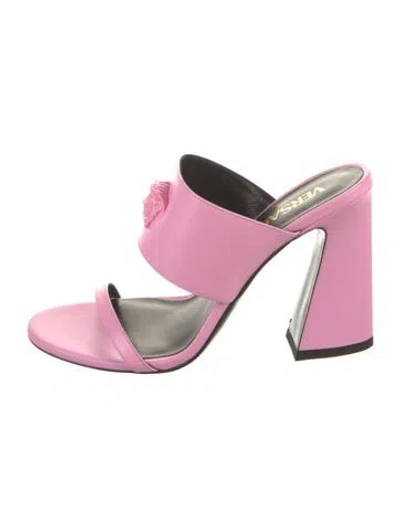 Pre-owned Versace Leather Slides In Pink