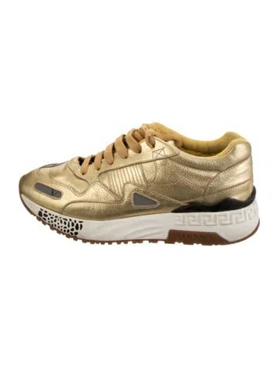 Pre-owned Versace Leather Sneakers In Gold