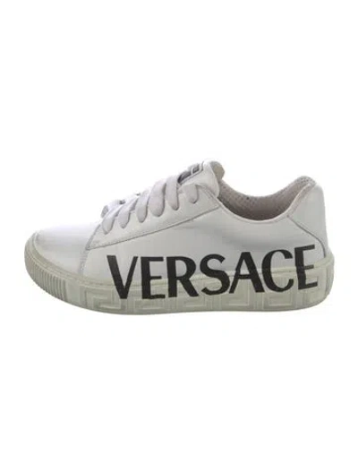 Pre-owned Versace Leather Sneakers In White