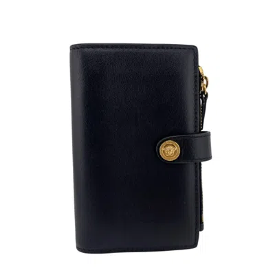 Pre-owned Versace Leather Wallet (bi-fold) () In Black