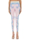 Versace Cameo Medusa-print Lycra Leggings In Pink