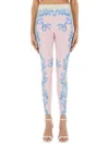 Versace Cameo Medusa-print Lycra Leggings In Pink