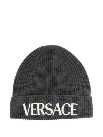 Versace Logo Beanie In 灰色