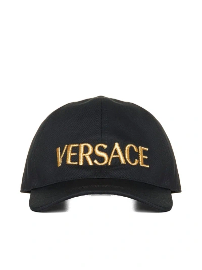 Versace Logo Embroidered Baseball Cap In Black