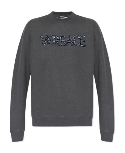 VERSACE VERSACE LOGO-EMBELLISHED CREWNECK SWEATSHIRT