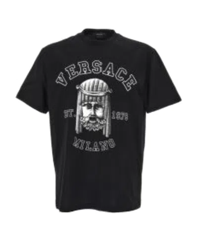 Versace Logo-print Detail T-shirt In Black