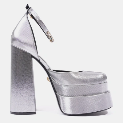 Pre-owned Versace Medusa Aevitas Platform Pumps Metalic Silver Eu 38.5 / Uk 5.5