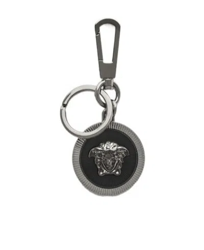 Versace Medusa Biggie Keyring In 4p101-rutheniumblack