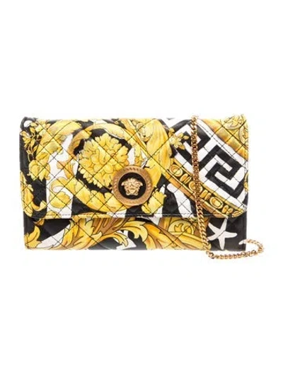 Pre-owned Versace Medusa Clutch In Black