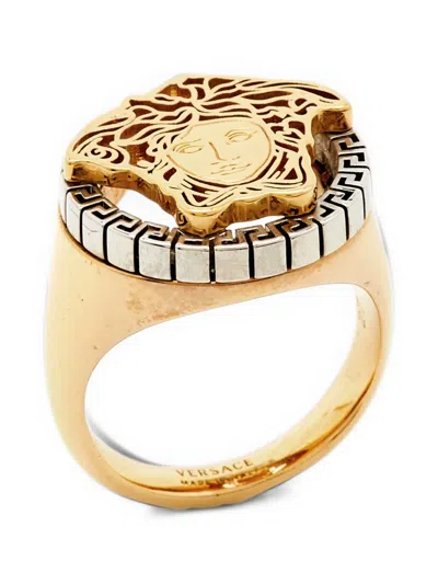 Pre-owned Versace Medusa Greca Signet Ring In Gold