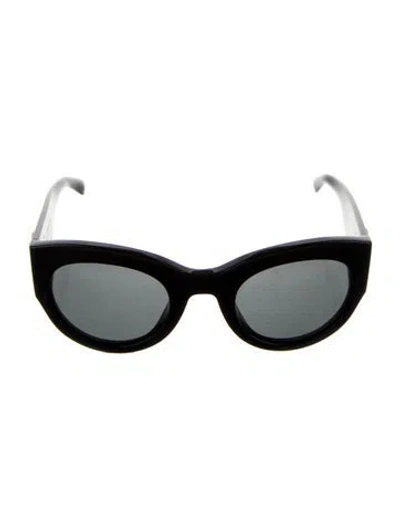 Pre-owned Versace Medusa Insignia Cat-eye Sunglasses In Black