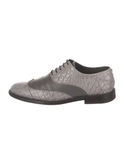 Pre-owned Versace Medusa Insignia Embossed Leather Oxfords In Gray