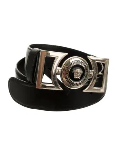 Pre-owned Versace Medusa Insignia Leather Belt In Black