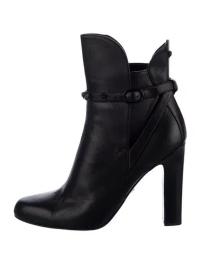 Pre-owned Versace Medusa Insignia Leather Boots In Black