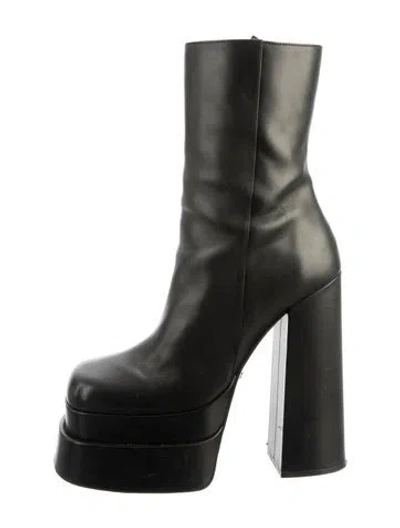Pre-owned Versace Medusa Insignia Leather Boots In Black