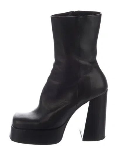 Pre-owned Versace Medusa Insignia Leather Boots In Black