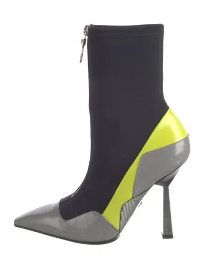 Pre-owned Versace Medusa Insignia Leather Boots In Black