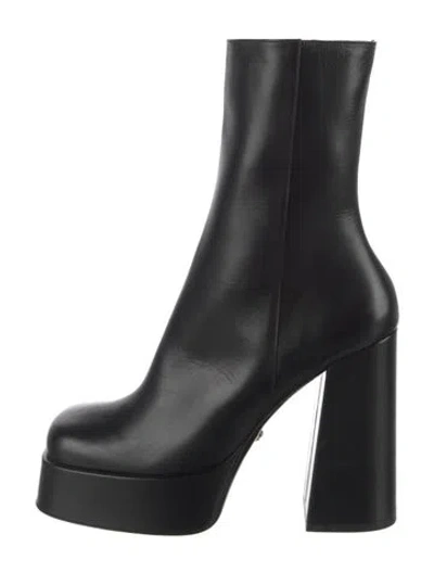 Pre-owned Versace Medusa Insignia Leather Boots In Black