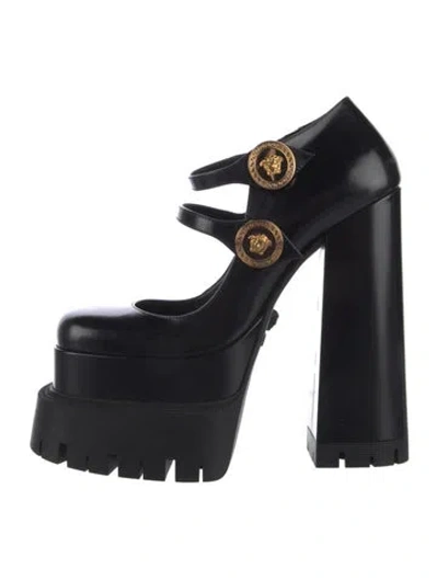 Pre-owned Versace Medusa Insignia Leather Pumps In Black