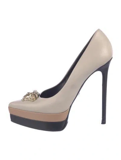 Pre-owned Versace Medusa Insignia Leather Pumps In Brown