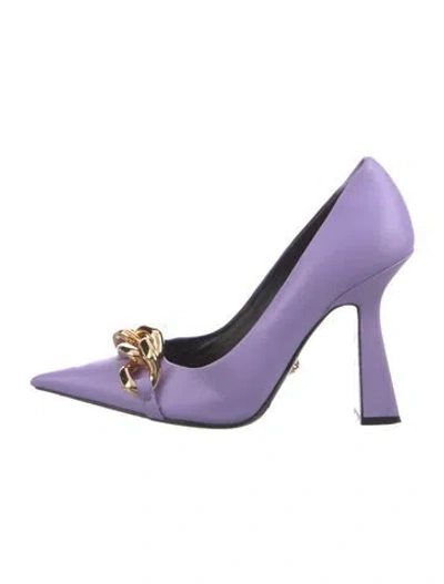 Pre-owned Versace Medusa Insignia Leather Pumps In Purple