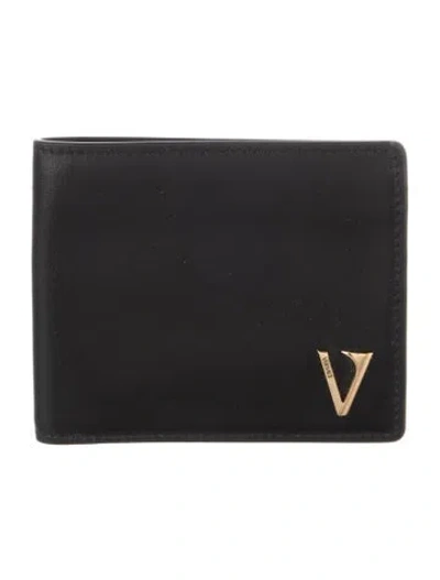 Pre-owned Versace Medusa Insignia Leather Wallet In Black