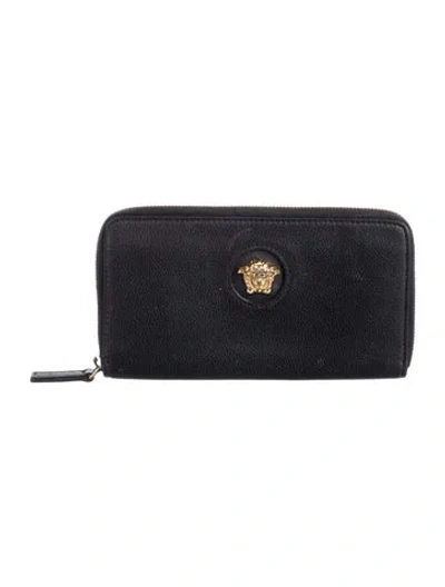 Pre-owned Versace Medusa Insignia Leather Wallet In Black