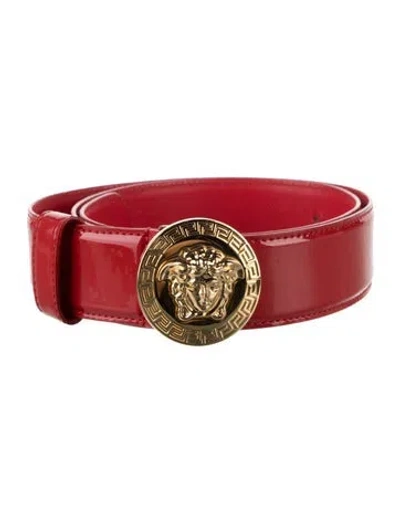 Pre-owned Versace Medusa Insignia Patent Leather Belt In Red