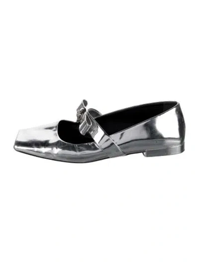 Pre-owned Versace Medusa Insignia Patent Leather Mary Jane Flats In Silver