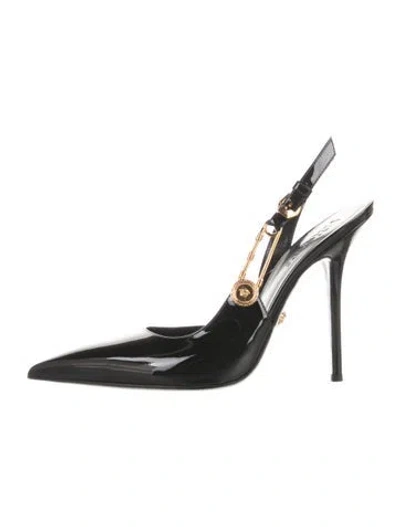 Pre-owned Versace Medusa Insignia Patent Leather Slingback Pumps In Black