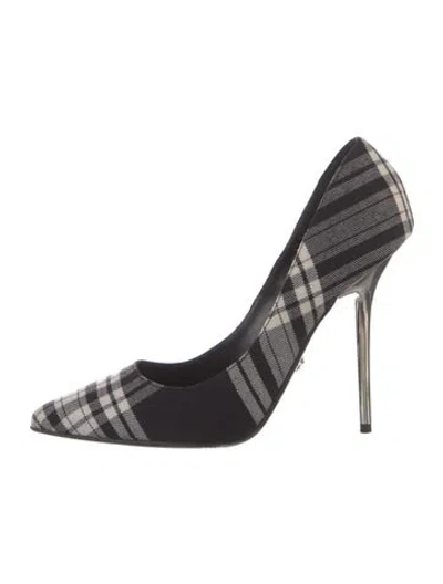 Pre-owned Versace Medusa Insignia Pumps In Black