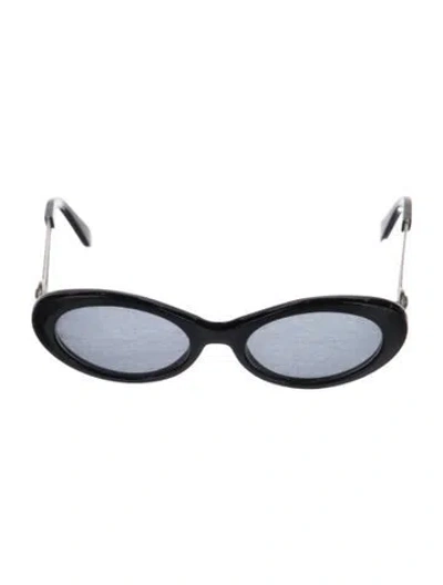 Pre-owned Versace Medusa Insignia Round Sunglasses In Black