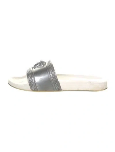 Pre-owned Versace Medusa Insignia Rubber Flats In Silver