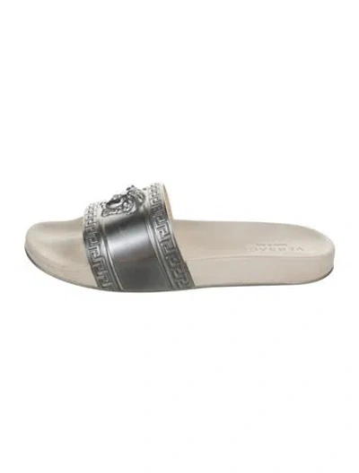 Pre-owned Versace Medusa Insignia Rubber Slides In Neutrals