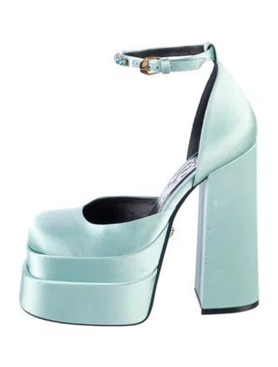 Pre-owned Versace Medusa Insignia Satin D'orsay Pumps In Green
