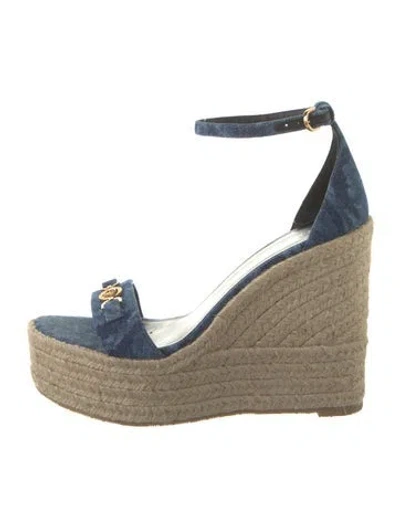 Pre-owned Versace Medusa Insignia Satin Espadrilles In Metallic/neutrals