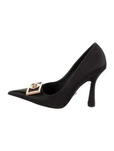 Pre-owned Versace Medusa Insignia Satin Pumps In Black