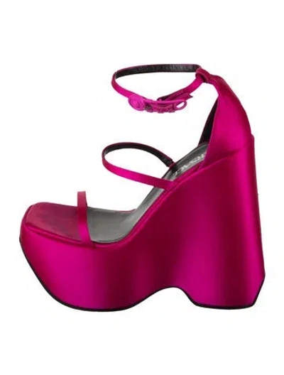 Pre-owned Versace Medusa Insignia Satin Pumps In Pink