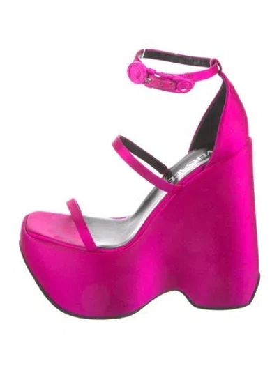 Pre-owned Versace Medusa Insignia Satin Sandals In Pink