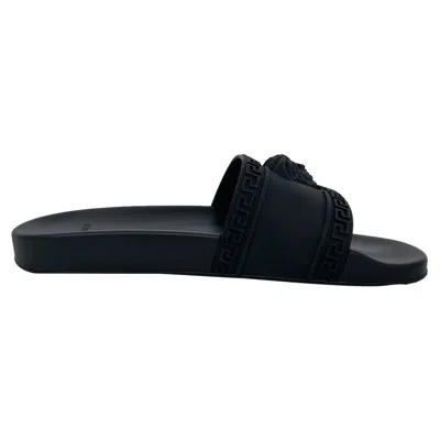 Pre-owned Versace Medusa Pool Slides In Black Rubber