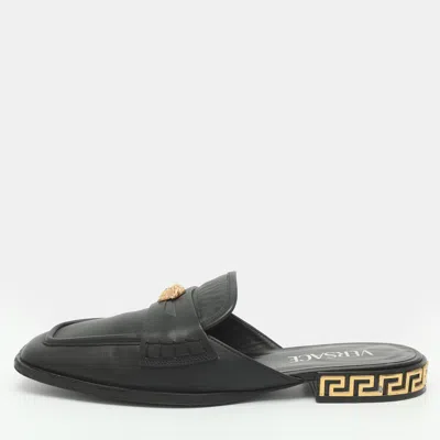 Pre-owned Versace Medusa Size 35 Black Leather Mules
