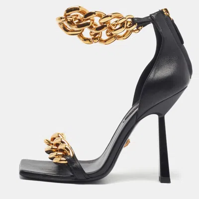 Pre-owned Versace Medusa Size 39 Black Leather Chain Ankle Strap Sandals