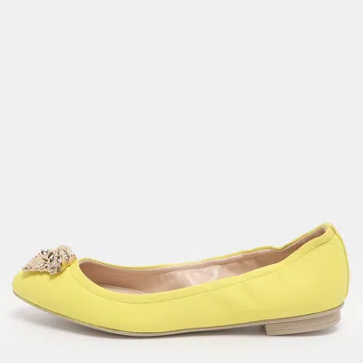 Pre-owned Versace Medusa Size 39 Yellow Leather Ballet Flats