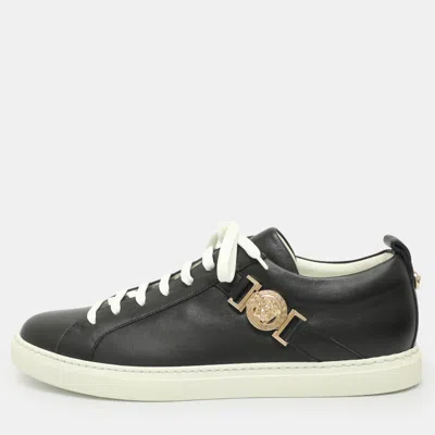 Pre-owned Versace Medusa Size 41 Black Leather Low Top Sneakers