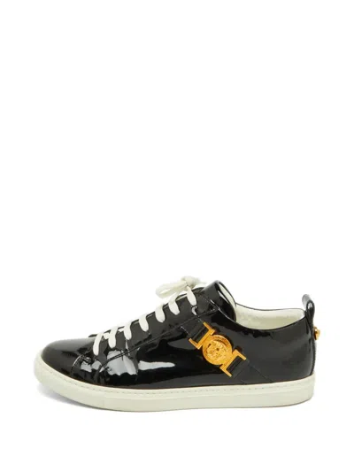 Pre-owned Versace Medusa-head Patent-leather Low-top Sneakers In Black